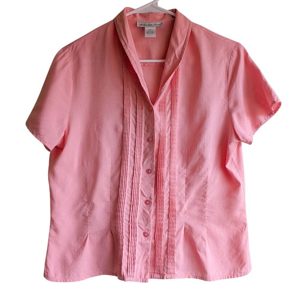 Vintage 90s Quiet Luxury Preppy Pleated Pastel Pink Button Up Silk Blouse